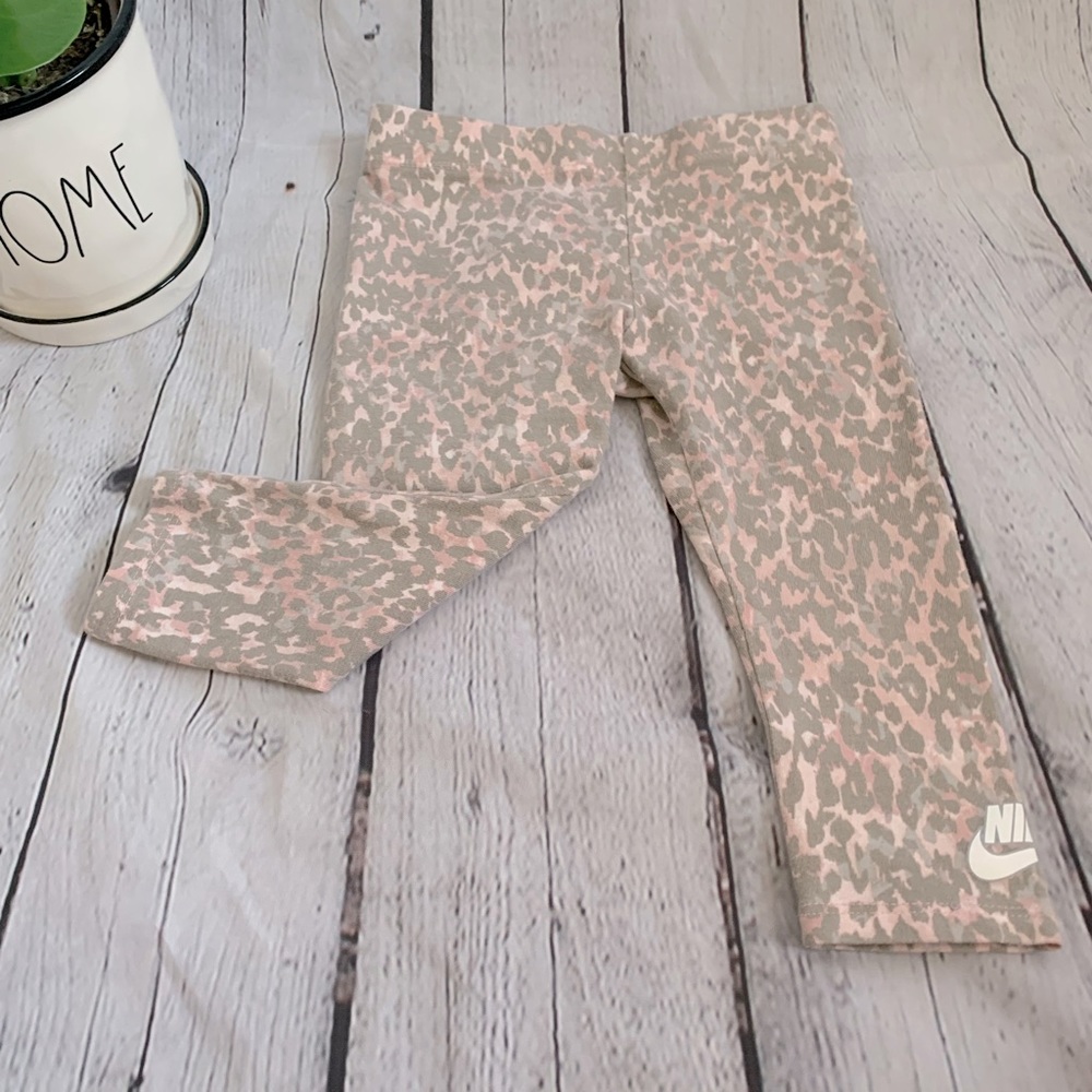 ✨BOGO✨ BUNDLE! Nike Leggings